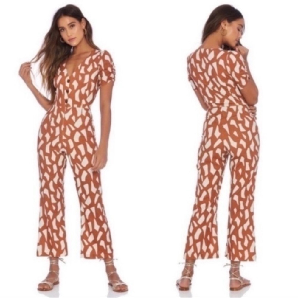 Ellejay linen blend giraffe print jumpsuit size XS